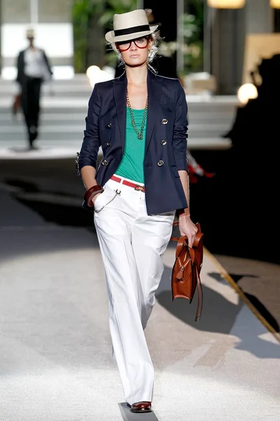 Look 23